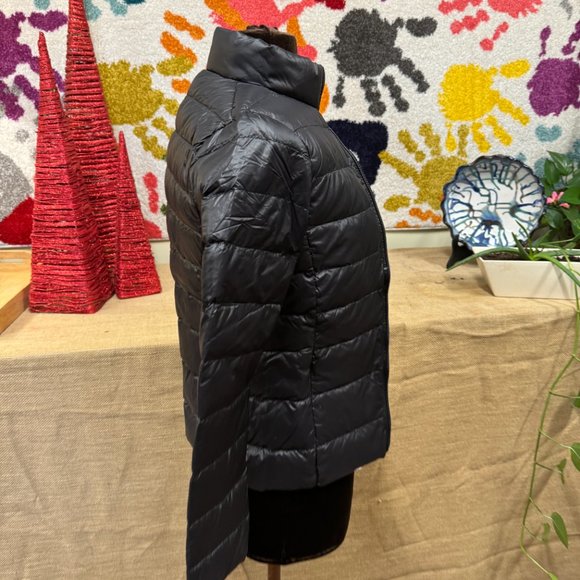 LuLu Lemon Black Puffer Jacket - Picture 2 of 3